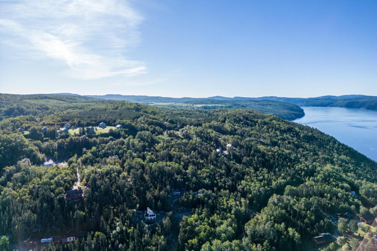 Montfjord - Chalets, Vue Spectaculaire Et Spa. Chantafjord #4 Sacre-Coeur المظهر الخارجي الصورة