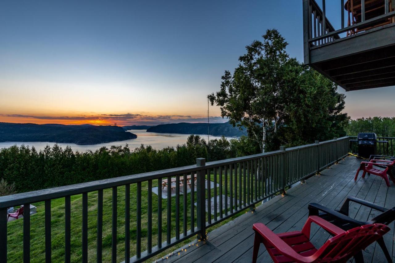 Montfjord - Chalets, Vue Spectaculaire Et Spa. Chantafjord #4 Sacre-Coeur المظهر الخارجي الصورة