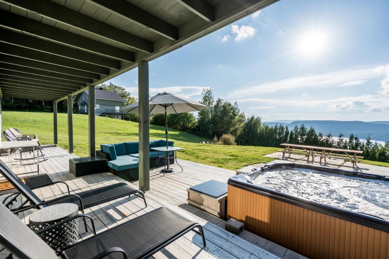 Montfjord - Chalets, Vue Spectaculaire Et Spa. Chantafjord #4 Sacre-Coeur المظهر الخارجي الصورة
